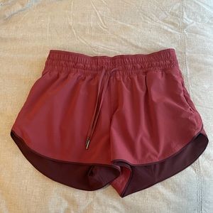 Lululemon Choose a Side reversible short, 3”, 6